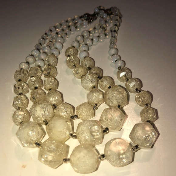 𝅺vtg 60s Lucite Crackle & Iridescent Beaded Multi Strand Necklace 16” - Picture 7 of 9